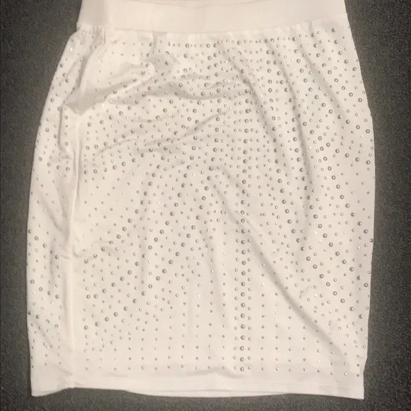 Cache - Picture 1 of 6